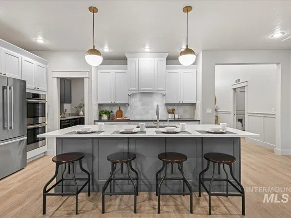 18080 N Treeline Ave, Nampa, ID 83687
