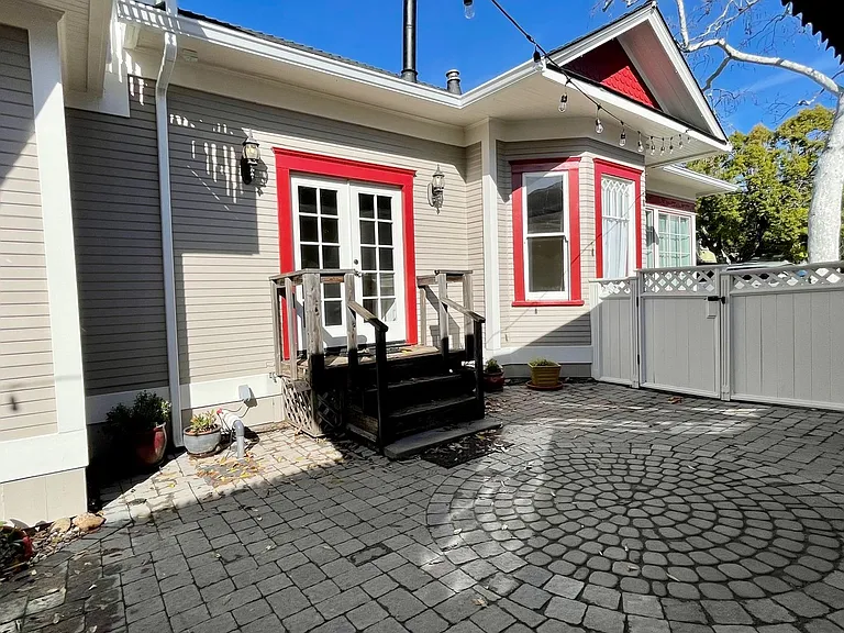 1737 Chorro St — Photo 22