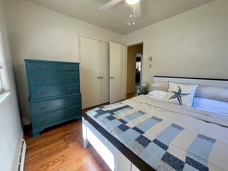 Queen Bed
