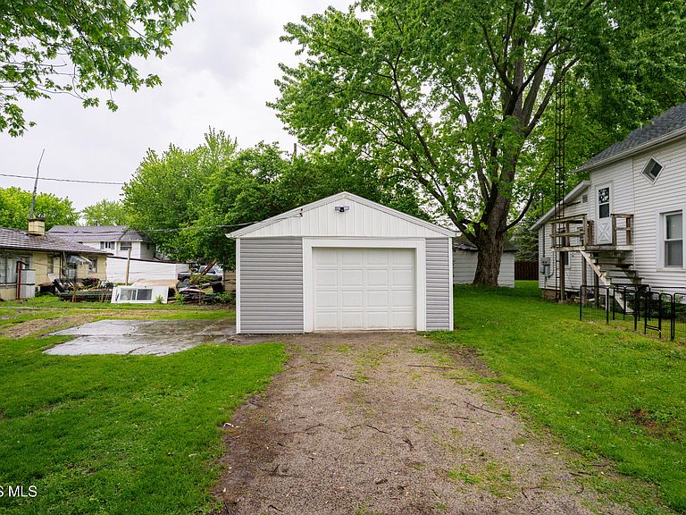 Listing photo 4