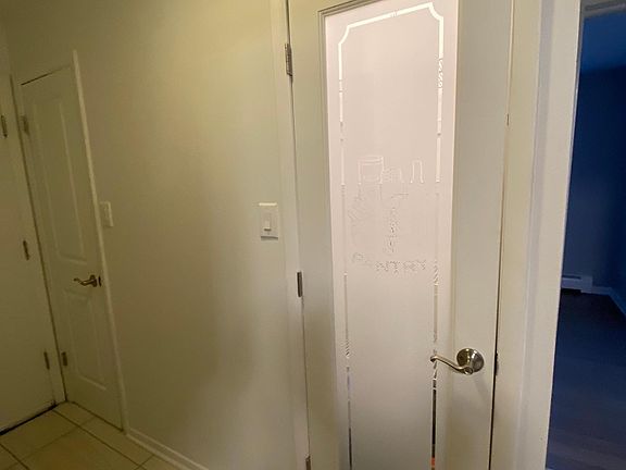 5th image of 6468 N Northwest Hwy APT B3