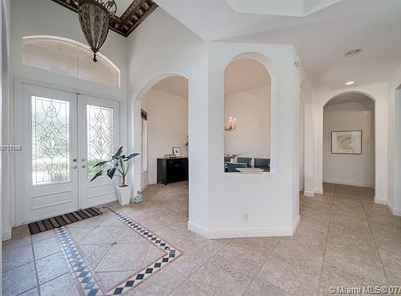 Home For Sale In Country Glen