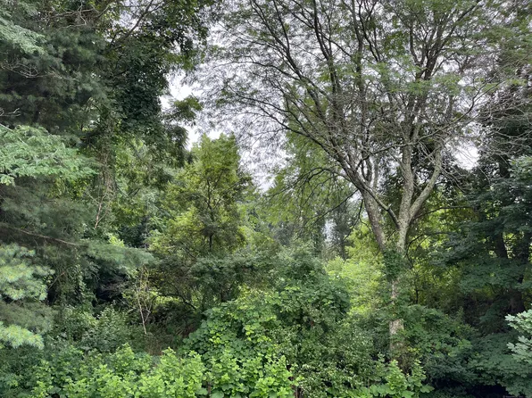 (undisclosed Address), Hebron, CT 06248