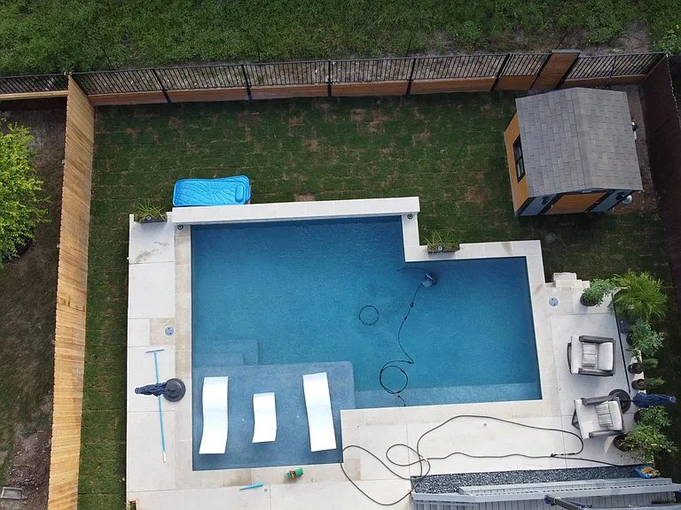 5331 Saffron Rose — Photo 2