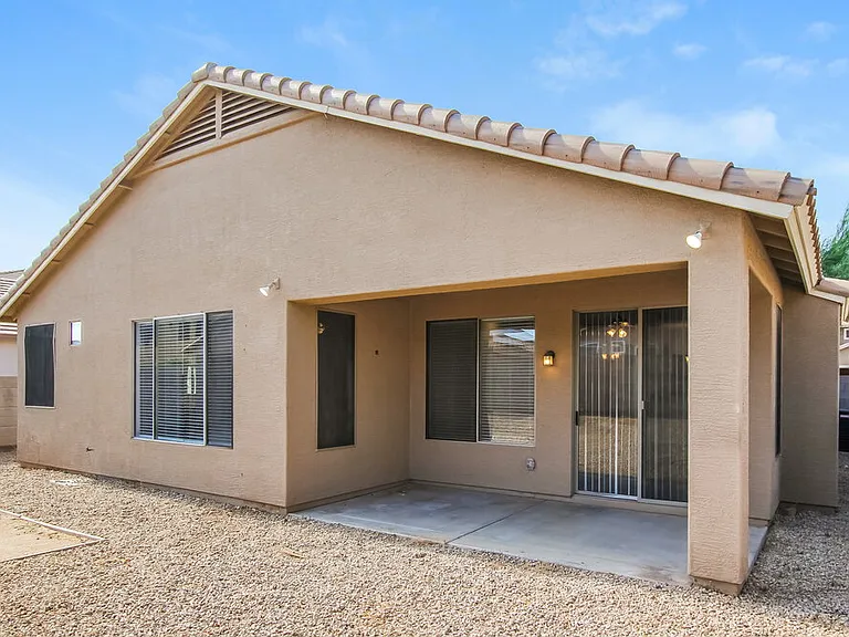 15248 W Port Royale Ln — Photo 16