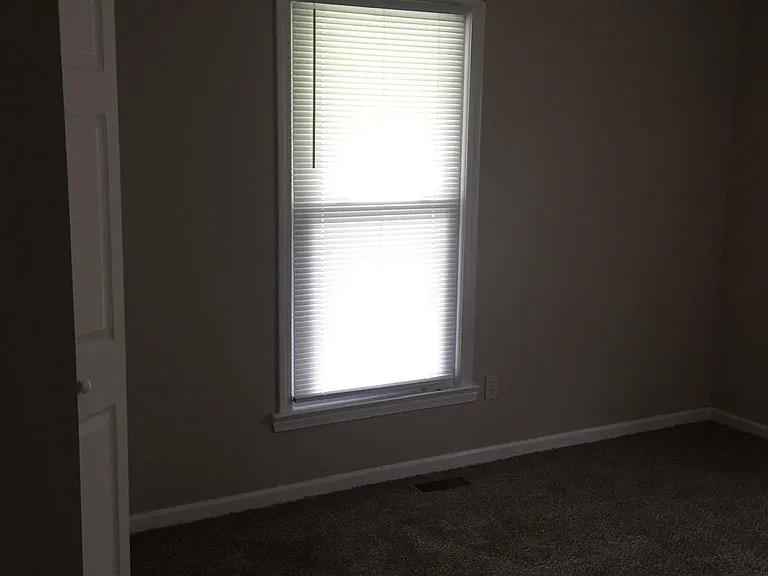 21670 Tulane Ave — Photo 3