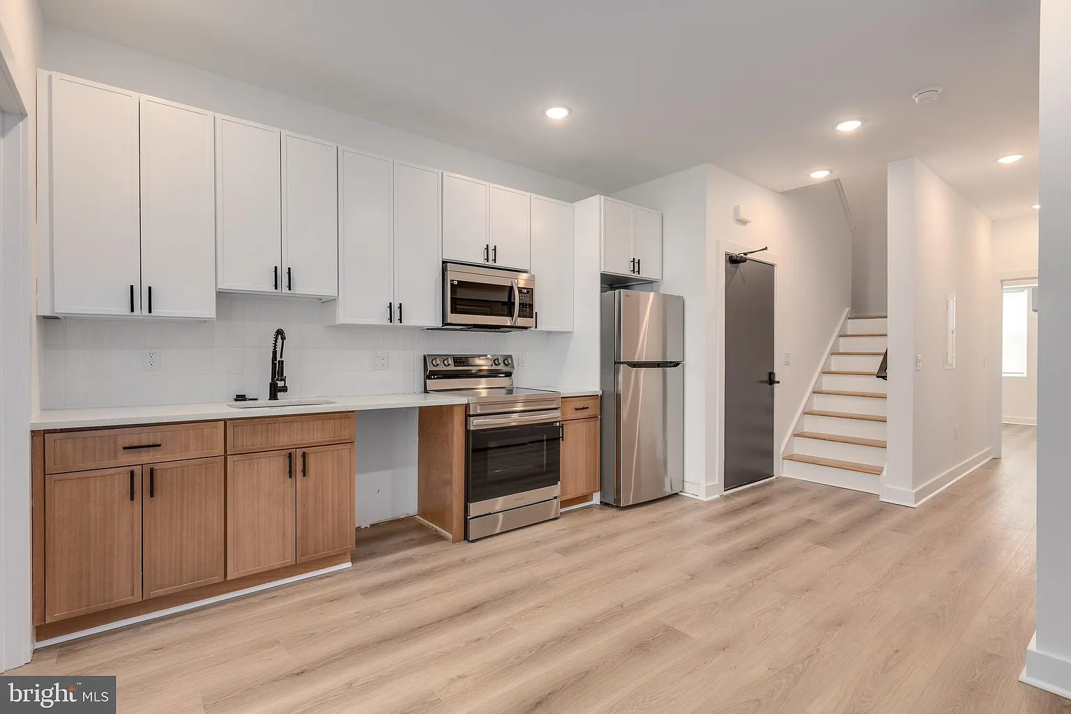 1634 W Susquehanna Ave #3 photo 1
