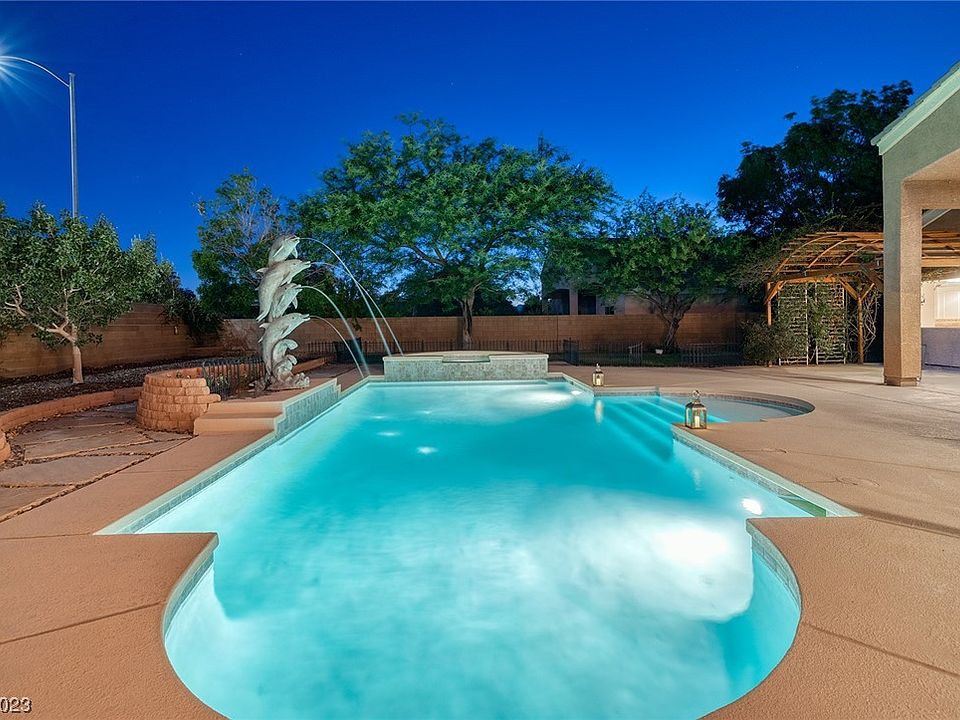 1st image of 339 Chaplin Cove Ave