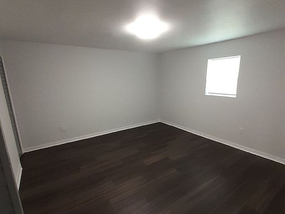 5th image of 1184 E 18th St #A