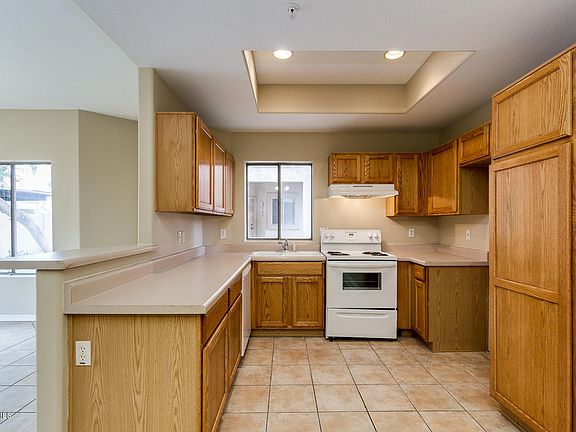 2nd image of 1406 W Emerald Ave Unit 104