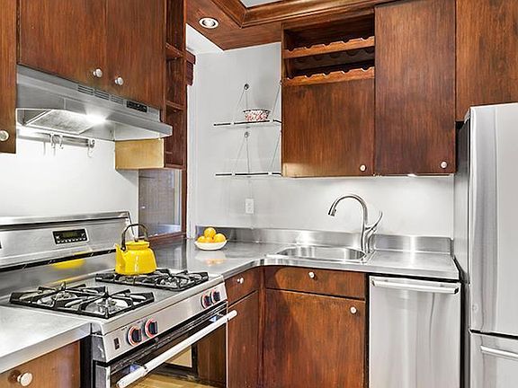 5th image of 325 W 11th St APT 1R