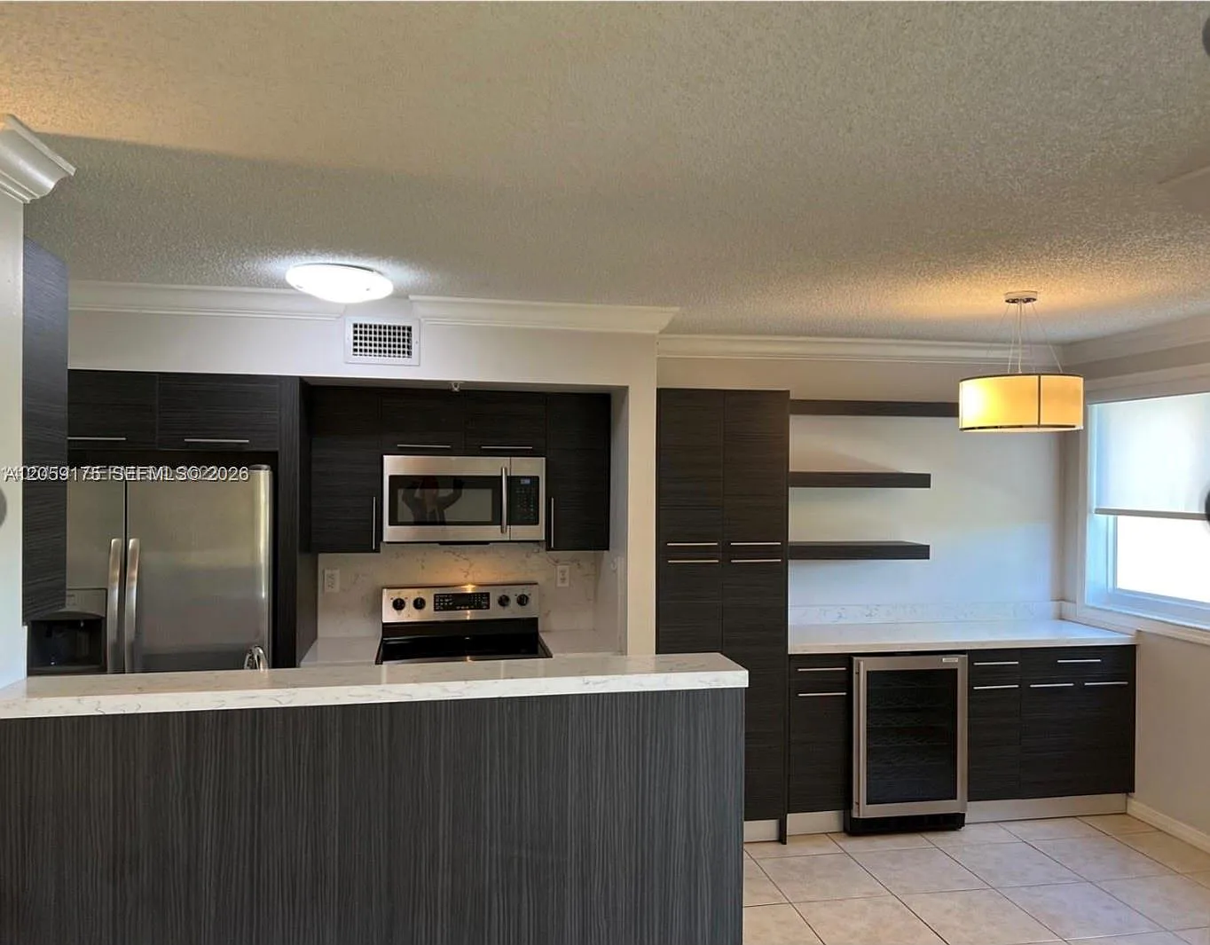 Royal Grand Condo — Photo 4