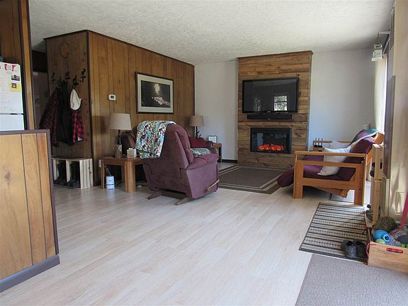 3rd image of 11375 Central Dr
