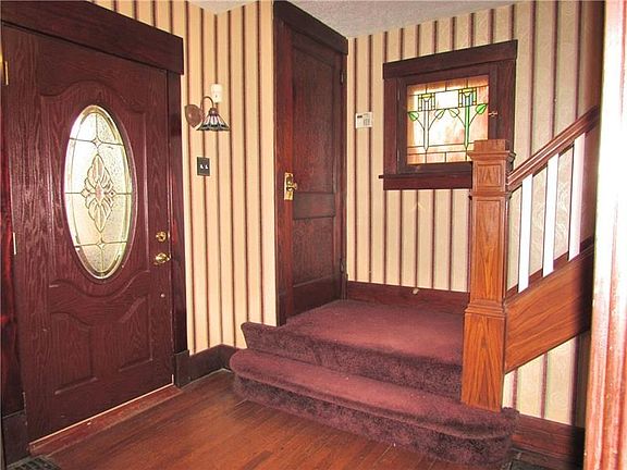 3rd image of 106 Homer Pl