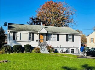 73 Florence St, Newington, CT 06111