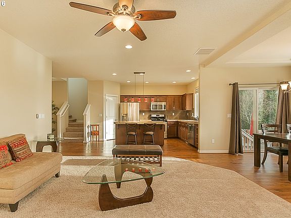 5th image of 5698 NE Vino Ct
