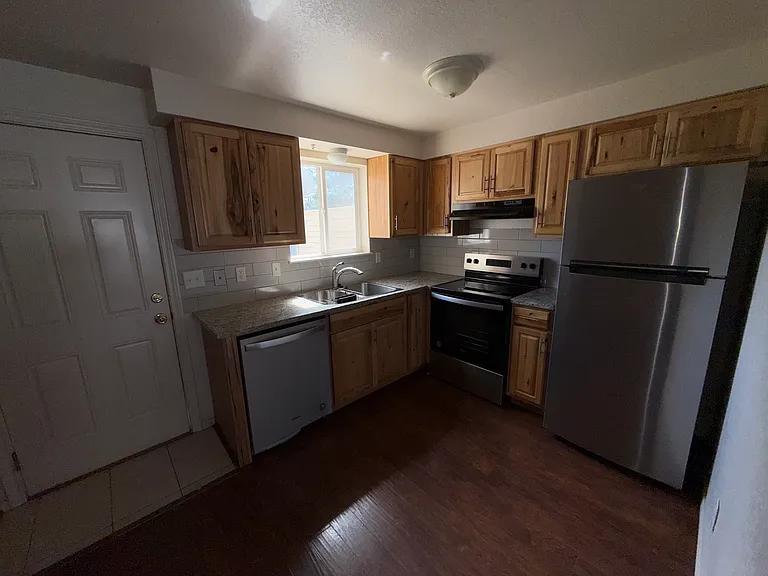 2278 S Salmon Ln — Photo 4