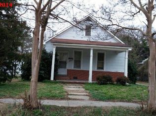 510 S 6th St, Smithfield, NC 27577