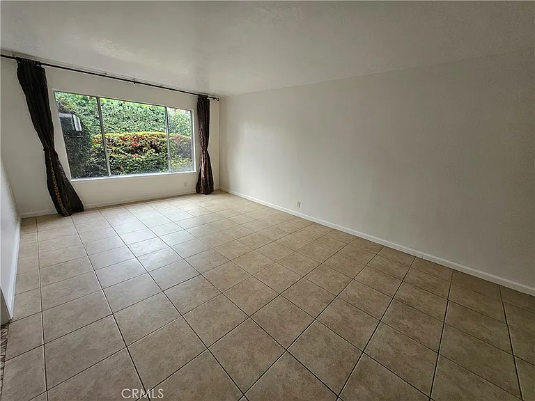 15271 Cadiz Dr — Photo 5