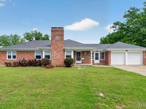 1311 E 3rd St, Washington, MO 63090