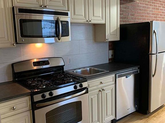 4th image of 23-70 36th St #3