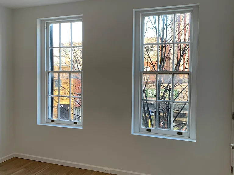 123 N High St #1-2 — Photo 7