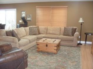 227 Tulip Cir, Bremen, IN