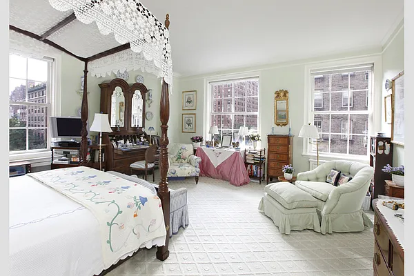 Sold by Stribling | media 3