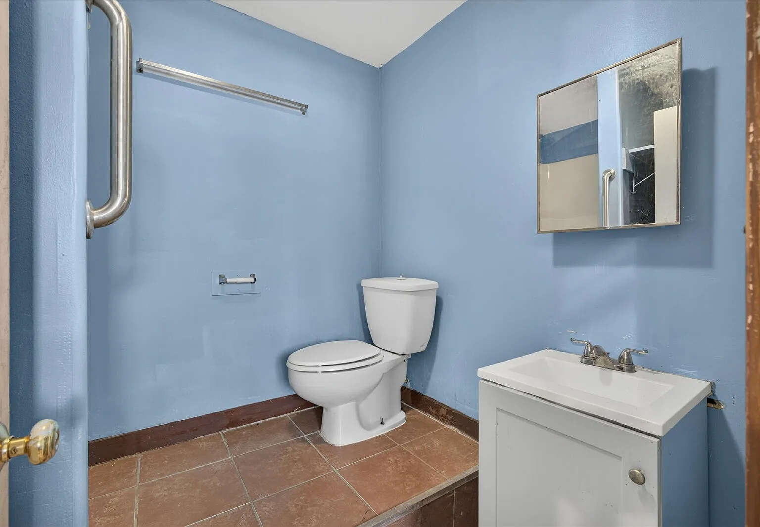 Studio, 1.0 bath, $775 — Photo 1