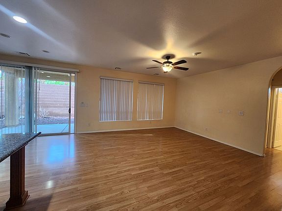 5th image of 11768 Del Sur Ave