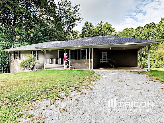 2nd image of 202 Holly Ln