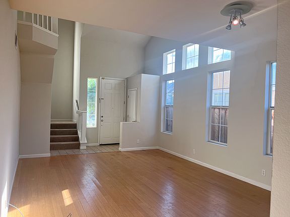 4th image of 34908 Marble Ct