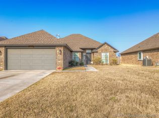 10930 S 274th East Ave, Coweta, OK 74429