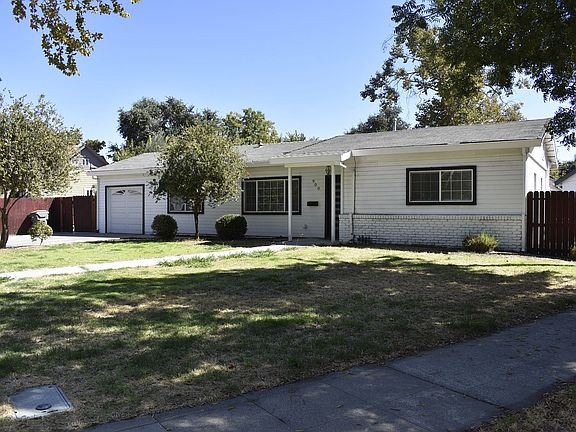 2nd image of 900 Cross St