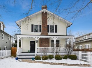 1054 Tower Rd, Winnetka, IL 60093