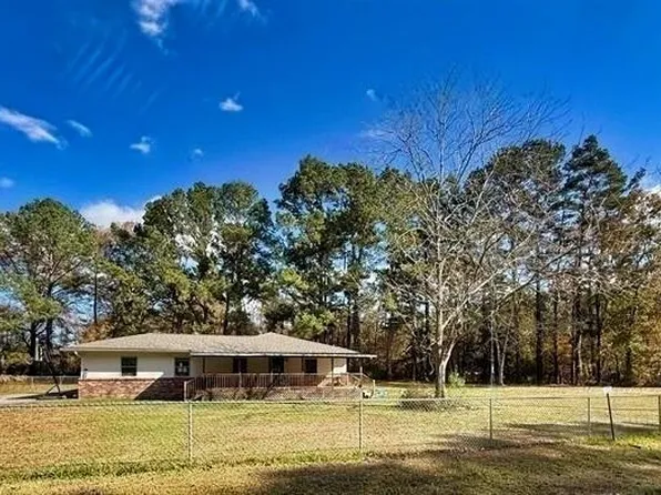 26035 John L Ln, Denham Springs, LA 70726