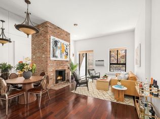 228 W 21st St #2, New York, NY 10011