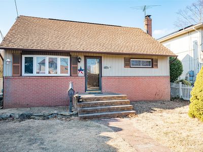 1586 Maeder Avenue, Merrick, NY, 11566