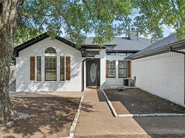 14316 Chisolm Dr, Woodway, TX 76712