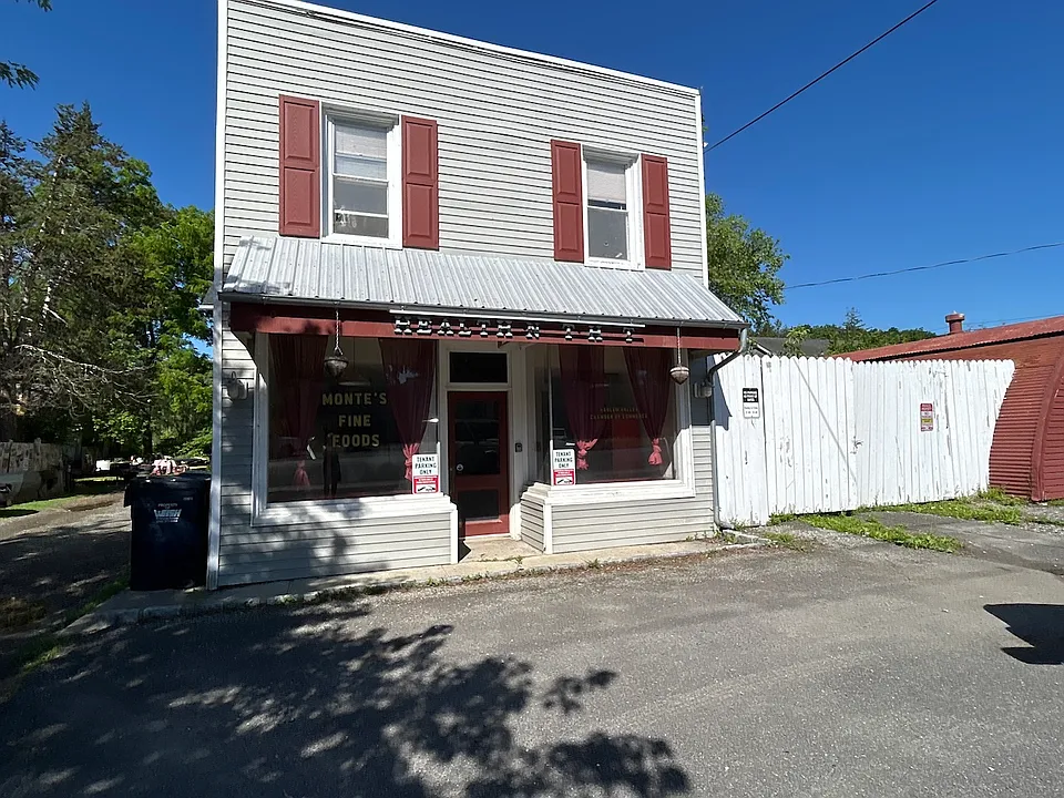 51 Mechanic St #1