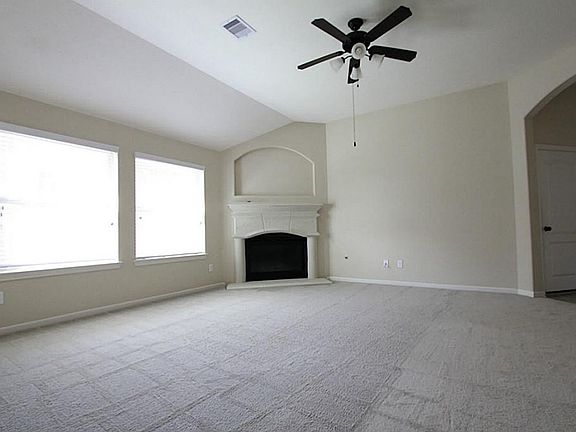 5th image of 24939 Lakecrest Glen Dr