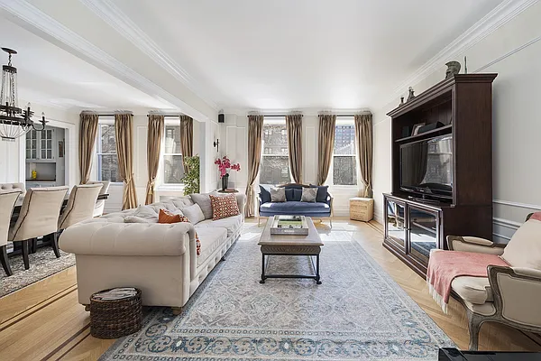 Sold by PHP Realty Services | media 14