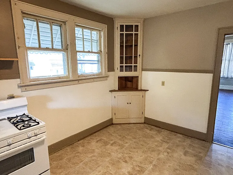 812 W Virginia Ave — Photo 15