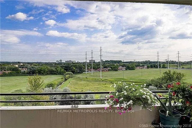101 Prudential Dr #811 — Photo 8