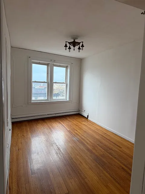 511 Kearny Ave #11