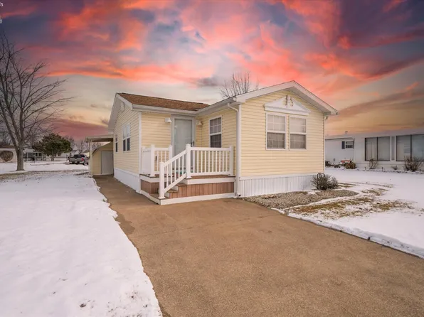 104 W Bass Cir, Marblehead, OH 43440