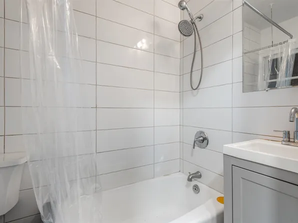 59-29 Linden Street image 11 of 22