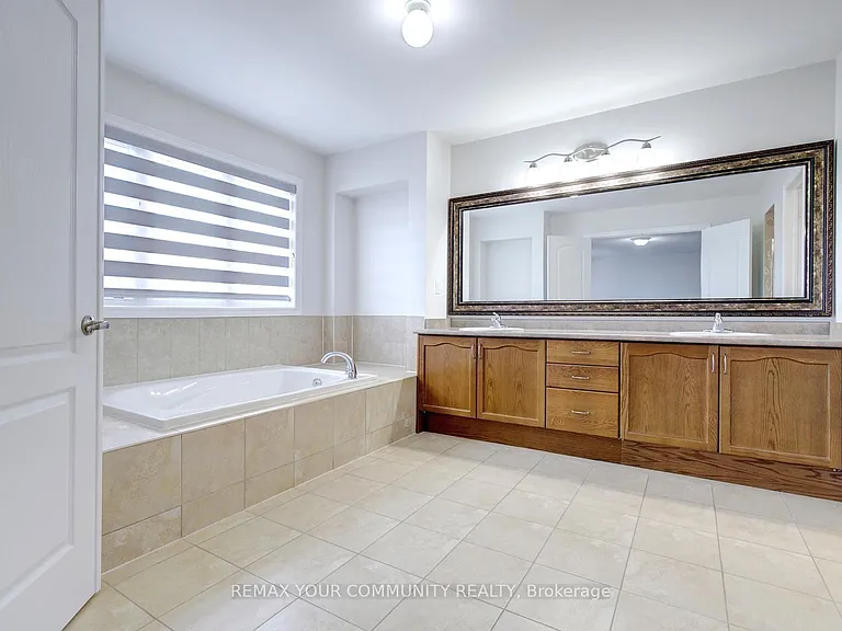 112 Golden Forest Rd — Photo 33