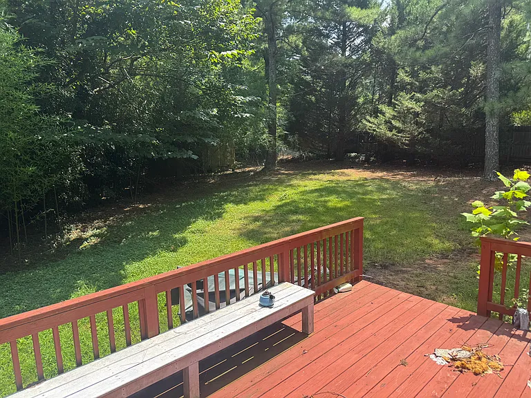 1385 Berkeley Ln — Photo 10