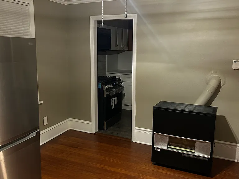 303 Pitman St #3 — Photo 5